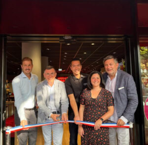 Christine et Seav Hak Ong, inauguration Mr le maire Bruno Beschizza
